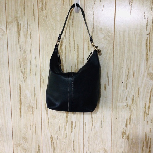 Coach Black Shoulder Bag - Picture 2 of 11
